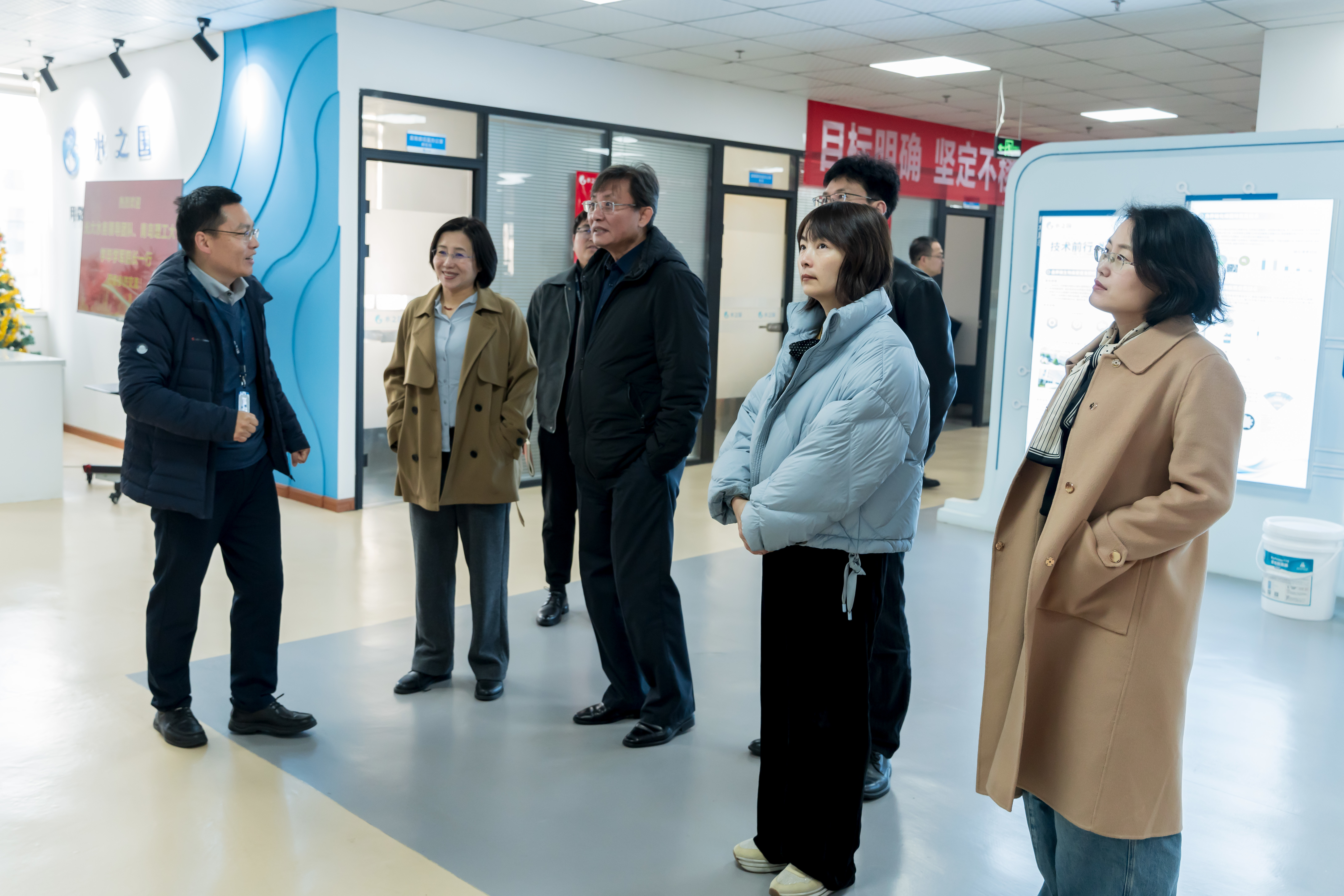 深入污水科技前沿，青岛理工&光大水务莅临AG恒峰参观交流！